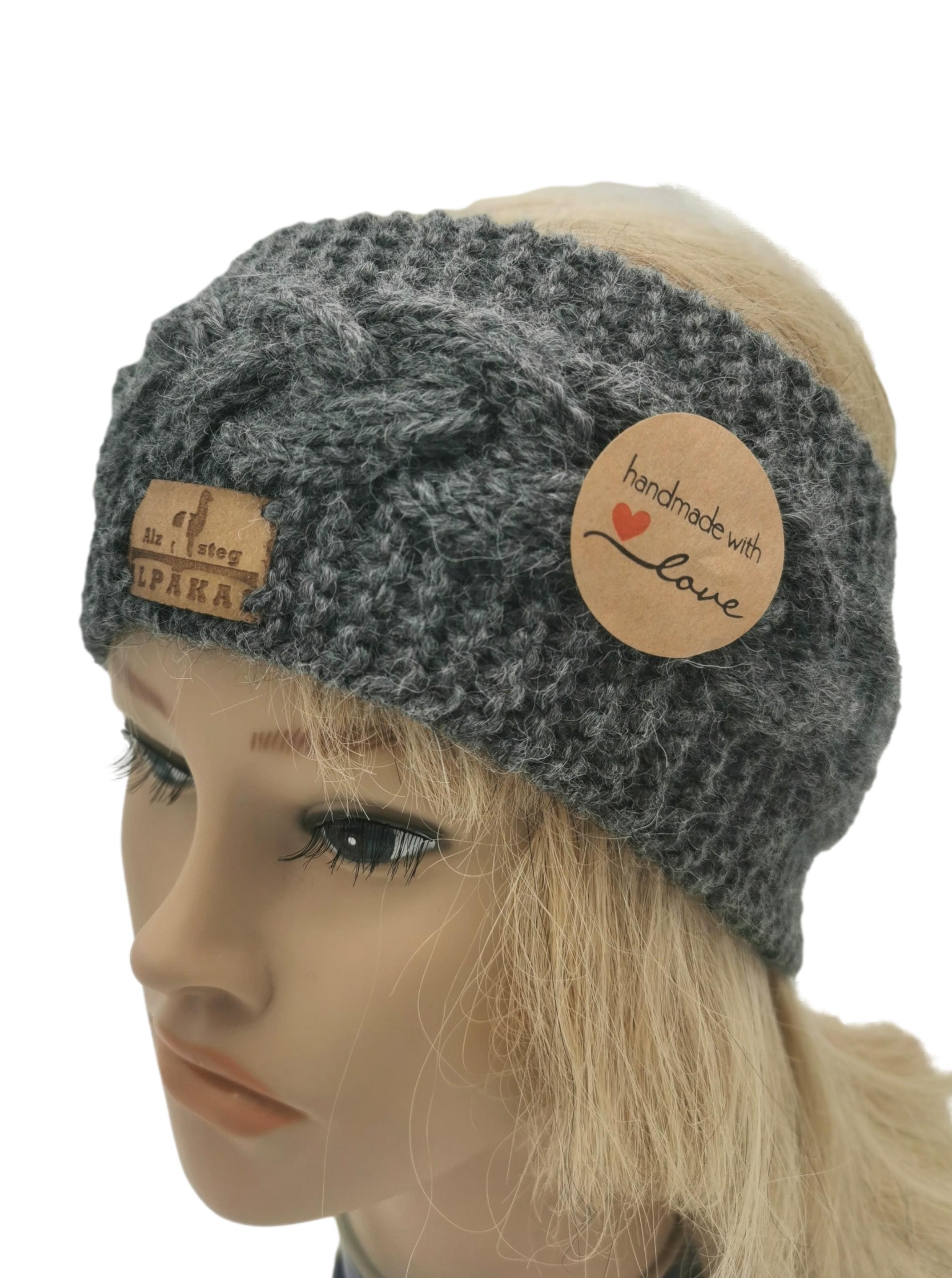 Stirnband aus 100% feinster Alpakawolle im Zopfmusterdesign in vielen verschiedenen Farben | Handmade by Alzsteg-Alpakas Stirnband aus 100% feinster Alpakawolle im Zopfmusterdesign in vielen verschiedenen Farben | Handmade by Alzsteg-Alpakas