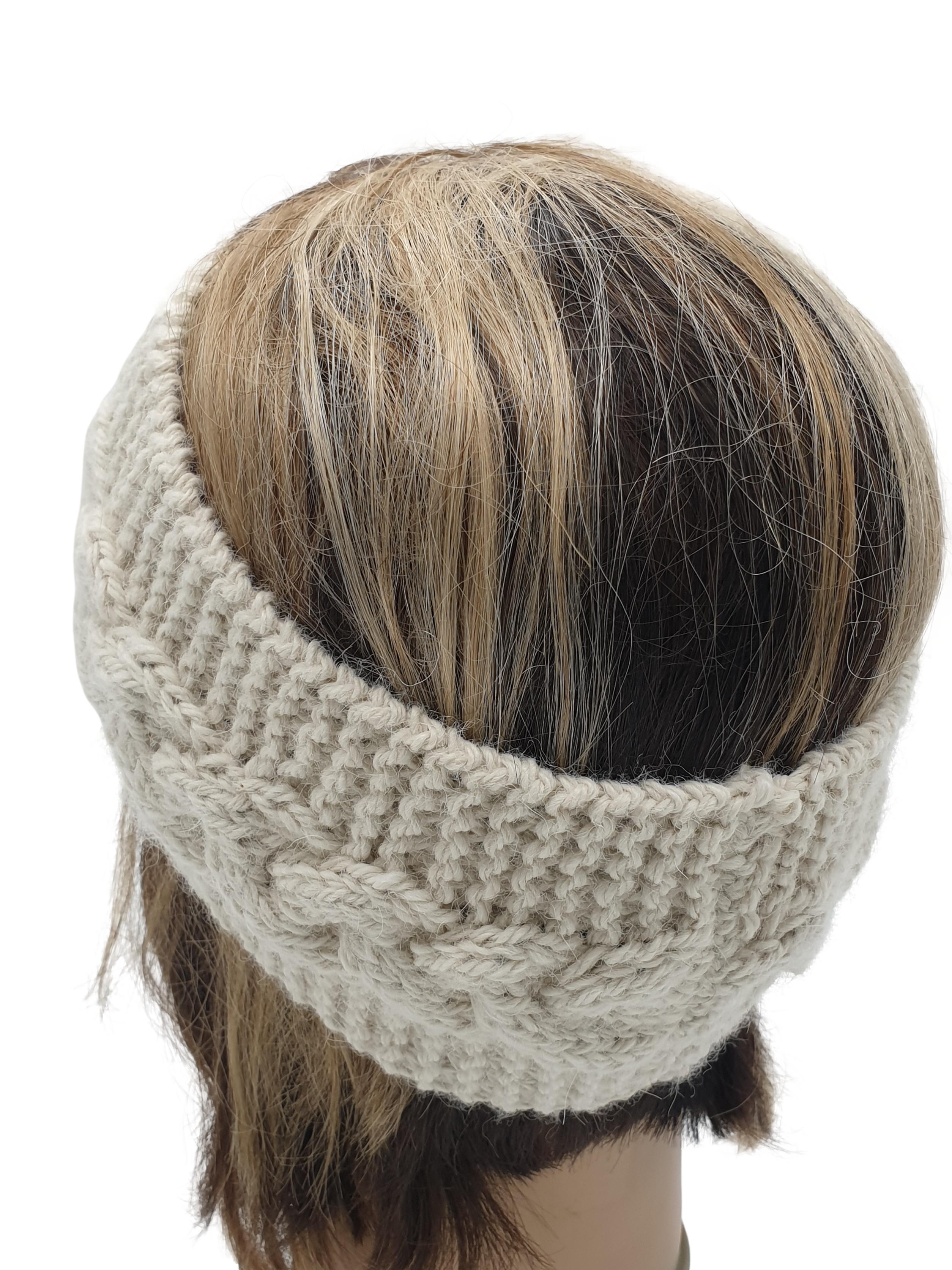 Stirnband aus 100% feinster Alpakawolle im Zopfmusterdesign in vielen verschiedenen Farben | Handmade by Alzsteg-Alpakas Stirnband aus 100% feinster Alpakawolle im Zopfmusterdesign in vielen verschiedenen Farben | Handmade by Alzsteg-Alpakas