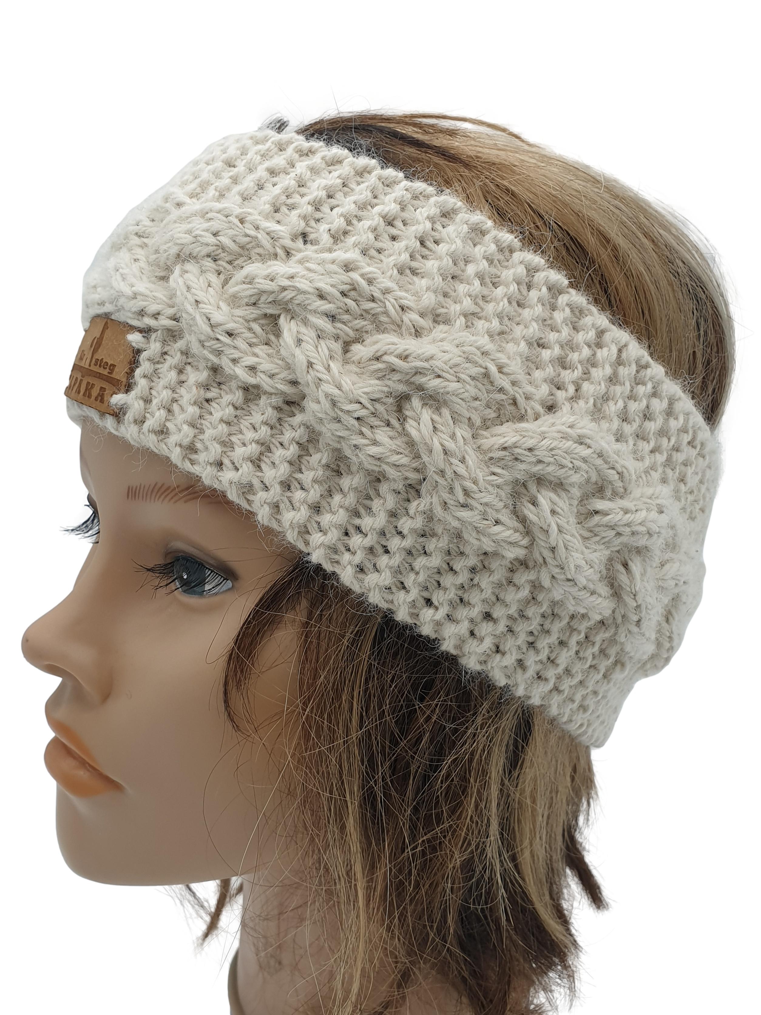 Stirnband aus 100% feinster Alpakawolle im Zopfmusterdesign in vielen verschiedenen Farben | Handmade by Alzsteg-Alpakas Stirnband aus 100% feinster Alpakawolle im Zopfmusterdesign in vielen verschiedenen Farben | Handmade by Alzsteg-Alpakas