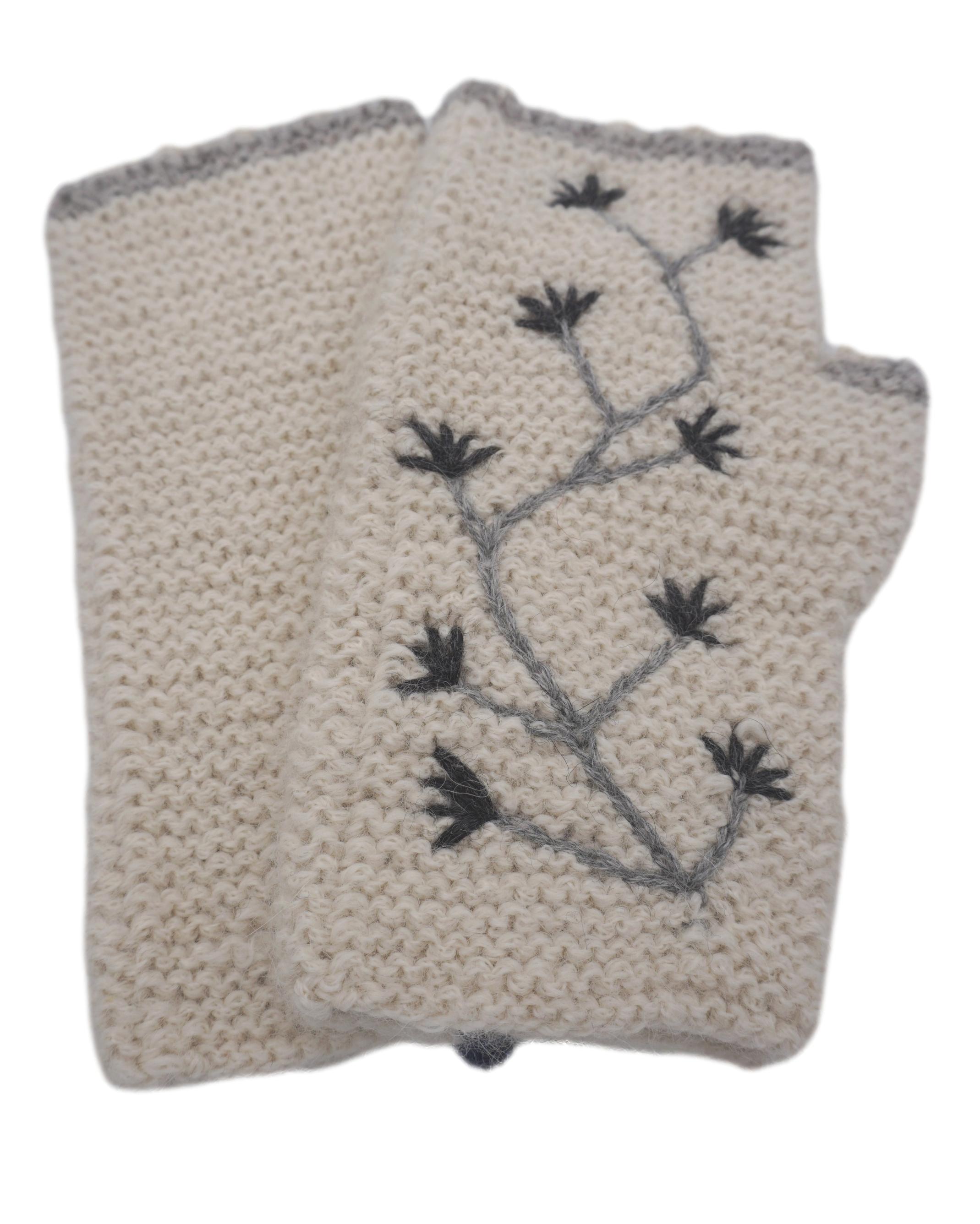 ALPAKASHOP-BAYERN | Hochwertige, Handschuhe, Pulswärmer mit angestricktem Daumen aus Babyalpaka in verschiedenen Farben | Handmade by Millwa