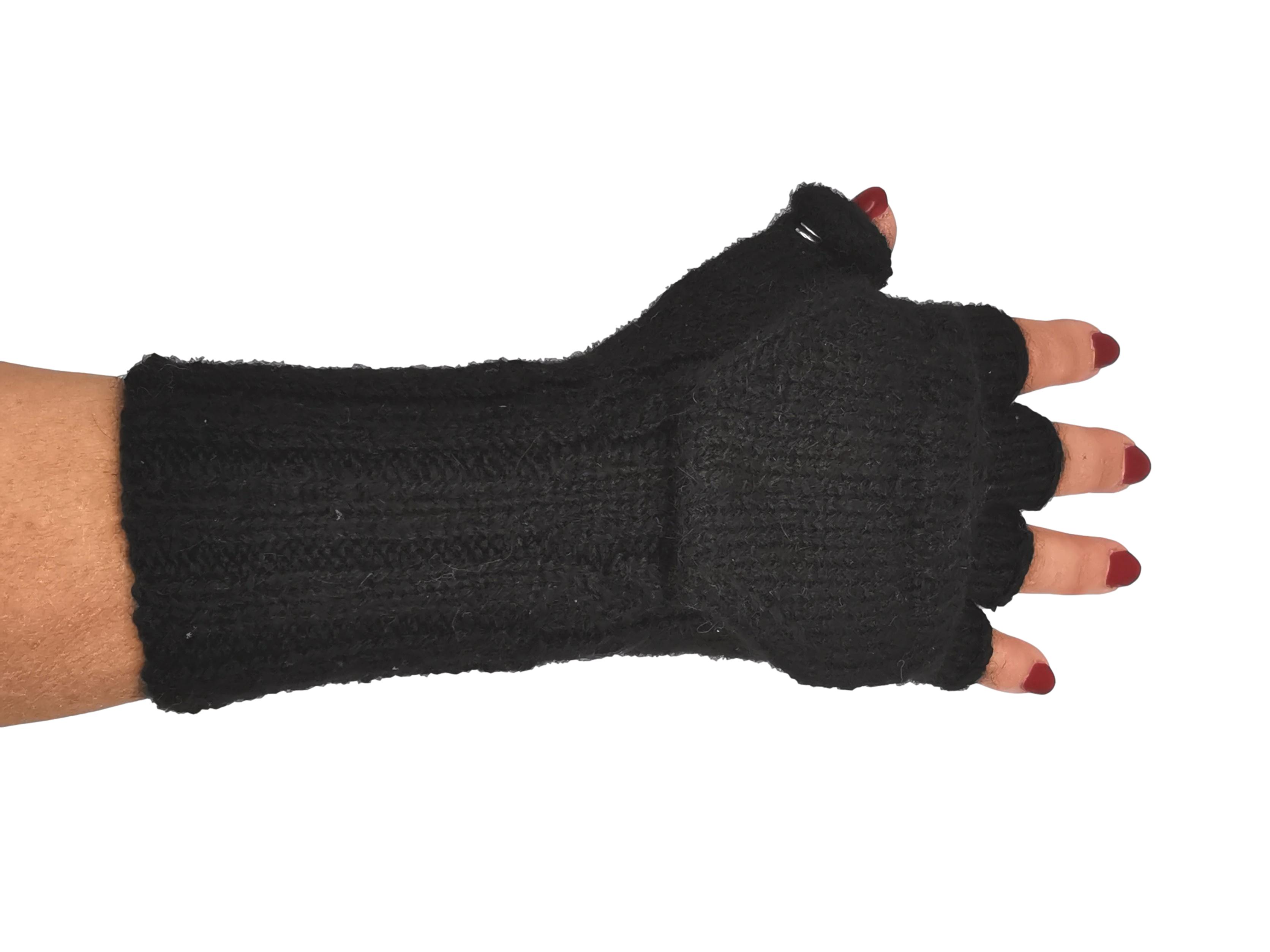 Hochwertige, Handschuhe mit angestrickten Fingern, Daumen und Kapuze aus Babyalpaka Farbe: Naturweiß, Hellbraun, Hellgrau, Anthrazit, Schwarz | Handmade by Millwa Hochwertige, Handschuhe mit angestrickten Fingern, Daumen und Kapuze aus Babyalpaka Farbe: Naturweiß, Hellbraun, Hellgrau, Anthrazit, Schwarz | Handmade by Millwa